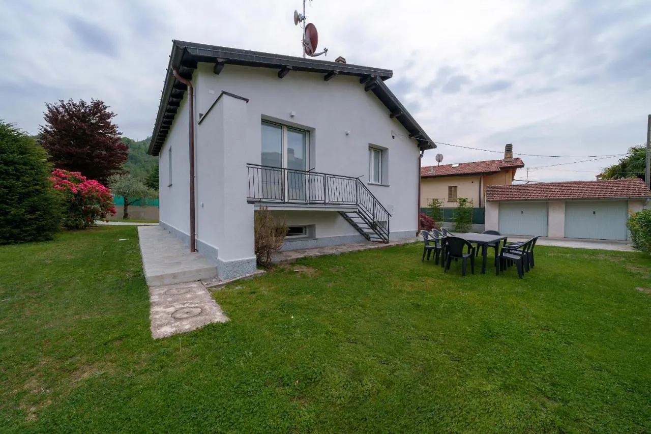 Casa Vacanza Acqua Dolce Maccagno 0*,